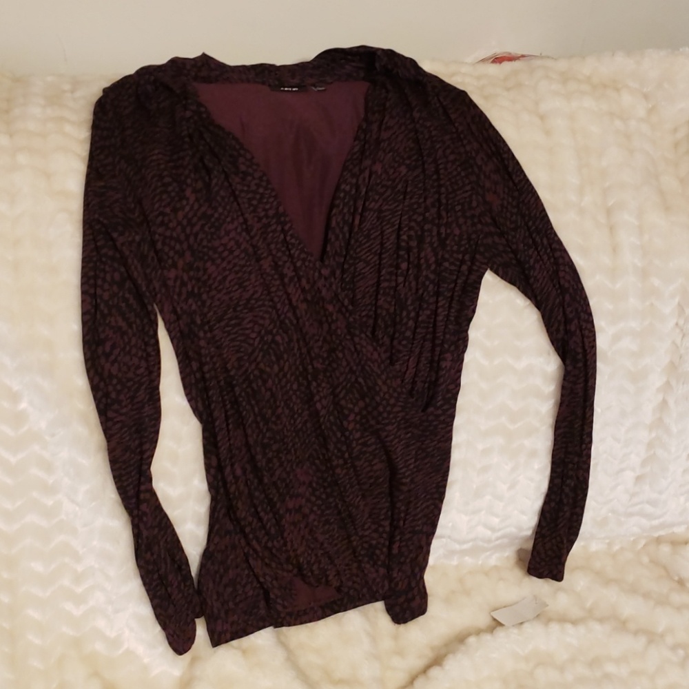 NWT Apt 9